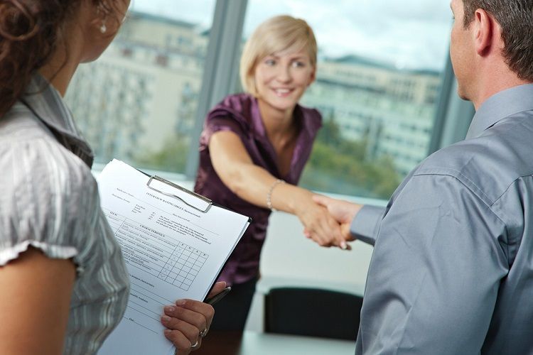 Se maquiller pour un entretien professionnel
