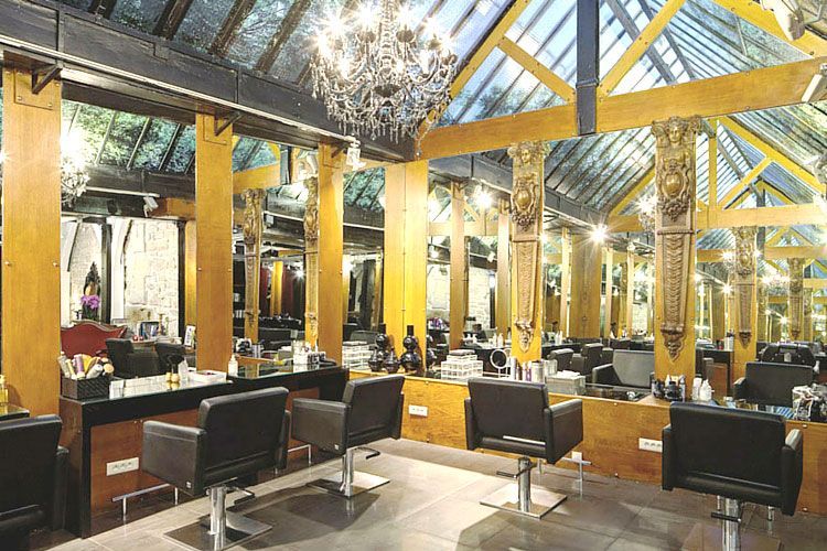 Le salon de coiffure Lucia Iraci pour trouver la coupe parfaite