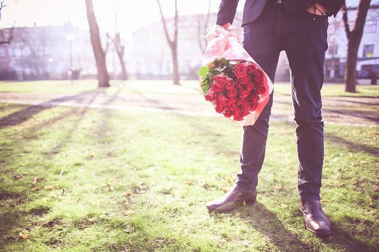 Comment se maquiller pour un premier rendez-vous amoureux