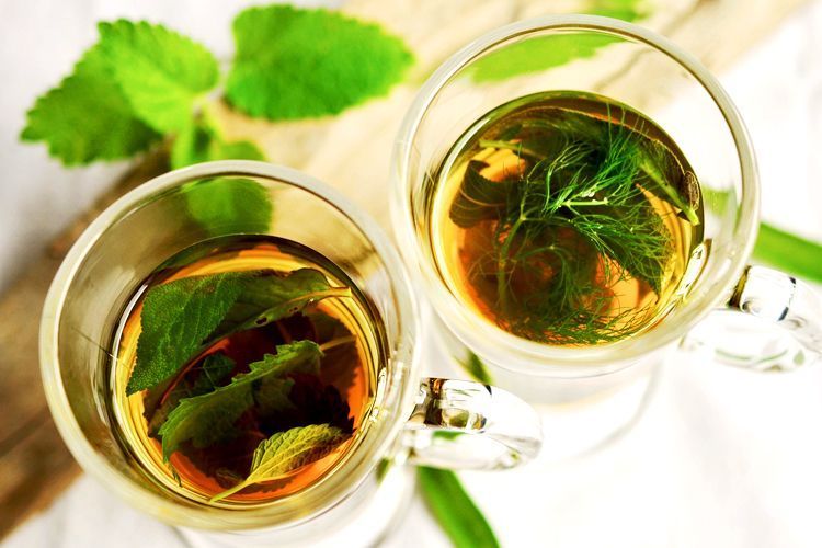 Tisanes et infusions détox pour lendemains de fête