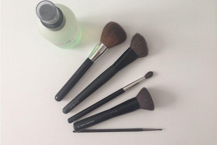Comment nettoyer ses pinceaux de maquillage ?
