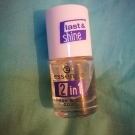 Swatch de Diana74 : 2 en 1 base et top coat, Essence