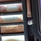 Swatch de noem143 : Naked 2  Basics Palette, Urban Decay