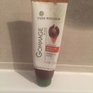 Swatch de Testeuse beaute party  : Gommage Végétal - Toutes peaux, Yves Rocher