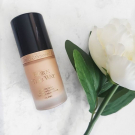 Swatch de zahia maz : Born This Way, Too Faced