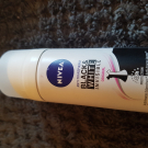 Swatch de Emilay.lv : Invisible for black and white, Nivea