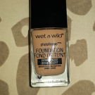 Swatch de W.eel : Photo Focus Foundation, Wet n Wild