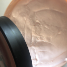 Swatch de Semoush : Beurre corporel pêche de vigne, The Body Shop