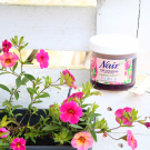 Swatch de Tina_testeuse__ : Cire Orientale aux sucres a l'extrait de rose, Nair