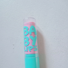 Swatch de Londoner : Baby Lips Baume à Lèvres Teinté, Maybelline New York