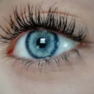 Swatch de des p'tits bonheurs de filles : Divine Mascarade - Mascara Sublimateur Noir, Lady Green