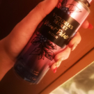 Swatch de Loona34420 : Brume parfumée Velvet Petals Noir, Victoria's secret