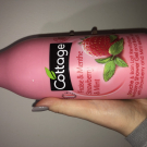 Swatch de Titidu1313 : Douche Lait Revitalisante Fraise Menthe, Cottage