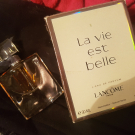 Swatch de Jalililé : La Vie est Belle Eau de parfum, Lancôme