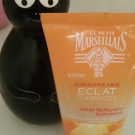 Swatch de demontvalerie03 : Gelée Nettoyante Gommante Soin Bonne Mine Éclat d'Abricot, Le Petit Marseillais