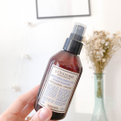 Swatch de Juste Sarah : Brume d'oreiller relaxante Aromachologie, L'Occitane