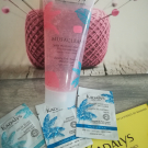 Swatch de anissafraise : Gelée micellaire douceur à la banane rose, Kadalys