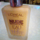 Swatch de Verlec : Nude Magique - Eau de Teint, L'Oréal Paris