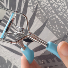 Swatch de Hopesia : Recourbe-cils, Kiko