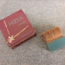 Swatch de Maribel : Hoola - Poudre Soleil, Benefit Cosmetics