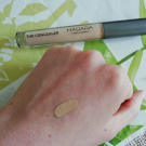 Swatch de Tamao : The concealer, Madara Cosmetiques