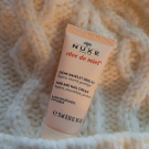 Swatch de chaaty : Rêve de Miel - Crème mains et ongles -, Nuxe