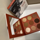 Swatch de Ilioetmoi : Palette ombres à paupieres, Studiomakeup