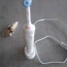 Swatch de zaz19 : Brosse à dent électrique Oral-B Vitality Cross Action, Oral-B