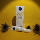 Swatch de skin_carebeaute : Crème contour des yeux anti rides et fermeté Q10, Nivea