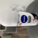 Swatch de Stefff84 : Invisible for black and white, Nivea