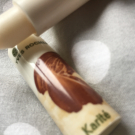 Swatch de malgl : Baume Lèvres Karité, Yves Rocher