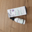 Swatch de Anna Lang : Sérum Botanique Booster Éclat Anti-Taches - Perfect Pisum, Saeve