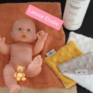 Swatch de Larose Elodie : 50 Boîtes de 3 lingettes bébés lavables Oekotex et Bio, Le Petit Carré Français