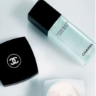 Swatch de Kacha : HYDRA BEAUTY - Micro gel yeux hydratant lissant intense, Chanel