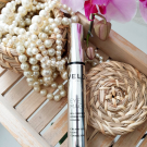 Swatch de Pruebelle : EYE MAGIC GEL CREMEUX CORRECTEUR LUMIERE, Veld's