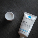 Swatch de zaz19 : Lipikar Lait Relipidant Corps Anti-Dessèchement, La Roche-Posay