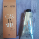 Swatch de Paillettes cosmiques : Crèmes pieds Ekos Castanha, Natura Brasil