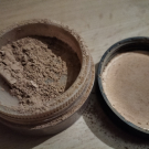 Swatch de Amanite : Fond de Teint Matte SPF 15, BareMinerals