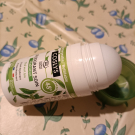 Swatch de Paillettes cosmiques : Déodorant soin fraîcheur thé vert bio, Coslys