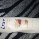 Swatch de attilatyron : Lait Nourrissant Mon Soin Cocooning, Dove