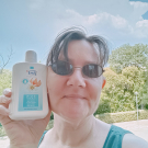 Swatch de Paillettes cosmiques : Lait après soleil Sun care, Just