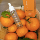 Swatch de skincarebeaute5 : Sérum BRIGHTENING à la vitamine C, Kaeso