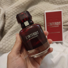 Swatch de SanKwa : L'interdit eau de parfum rouge, Givenchy