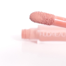Swatch de Valbry : FauxFilter Luminous Matte Liquid Concealer, Huda Beauty