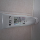 Swatch de chourisse : Traitement sans rinçage Acidic Bonding Concentrate, Redken