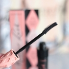 Swatch de Laetitianobody : Roller Lash, Benefit Cosmetics
