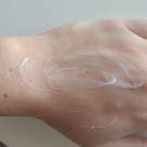 Swatch de Maelik : Fluide hydratant à l'aloé Vera bio, Alviana