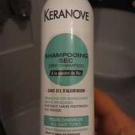 Swatch de Beautetesteuses : Shampoing sec à la poudre de riz, Keranove