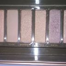 Swatch de Beautetesteuses11 : Naked 2  Basics Palette, Urban Decay