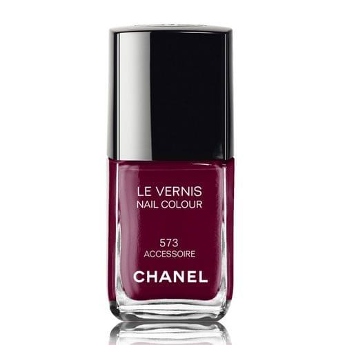 LE VERNIS - LONGUE TENUE, Chanel : nadia aime !